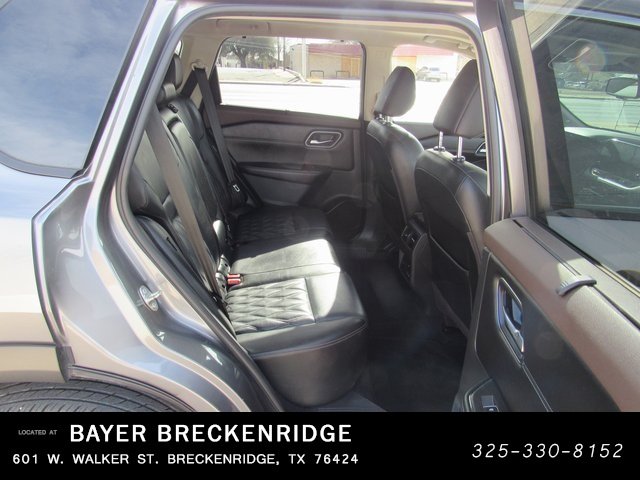 2021 Nissan Rogue Platinum photo 4