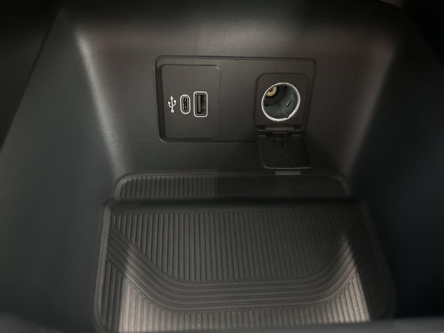 New 2026 Vapor Blue Metallic Ford Active image 31