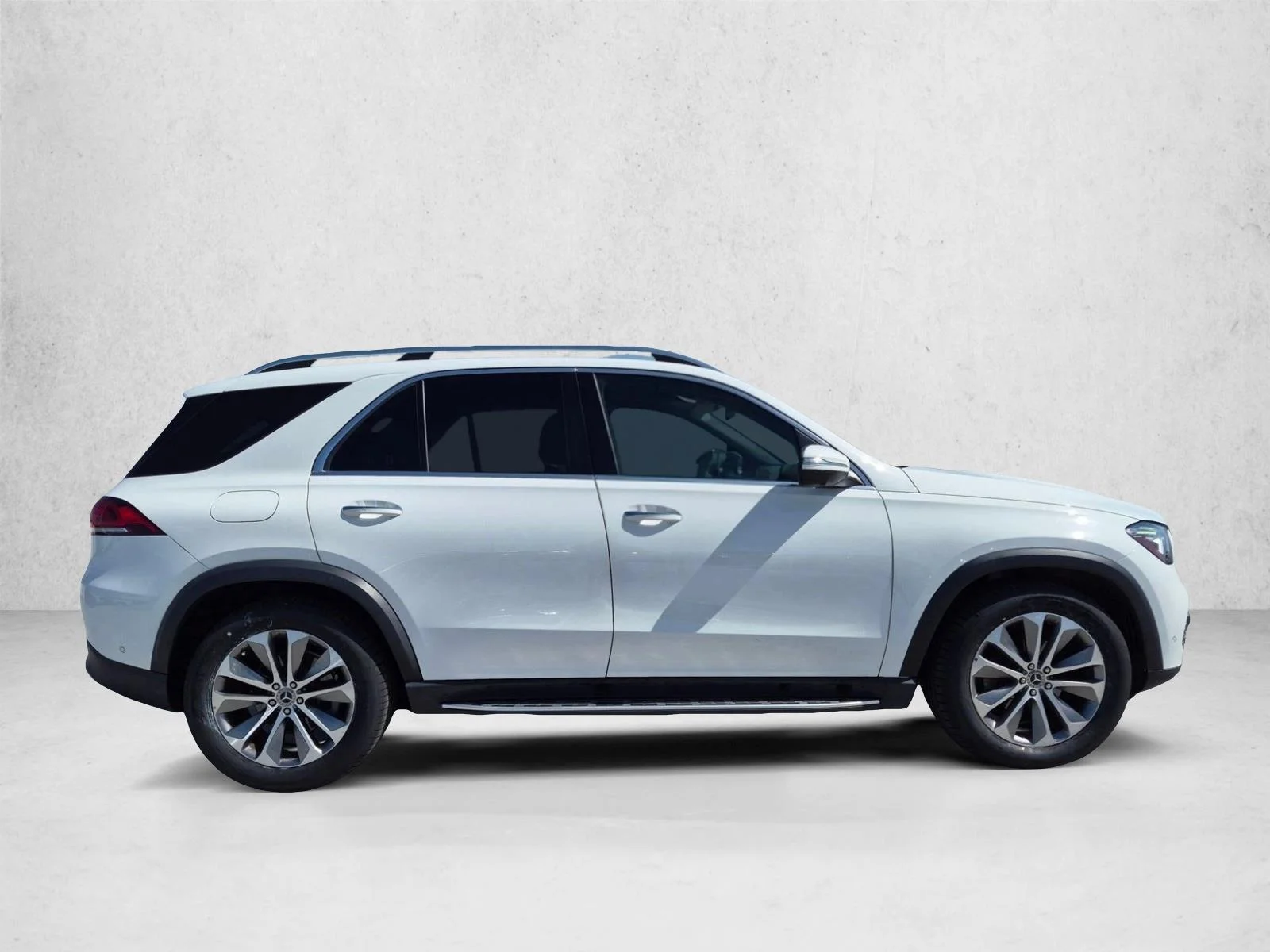 Used 2020 Polar White Mercedes-Benz GLE 350 image 4