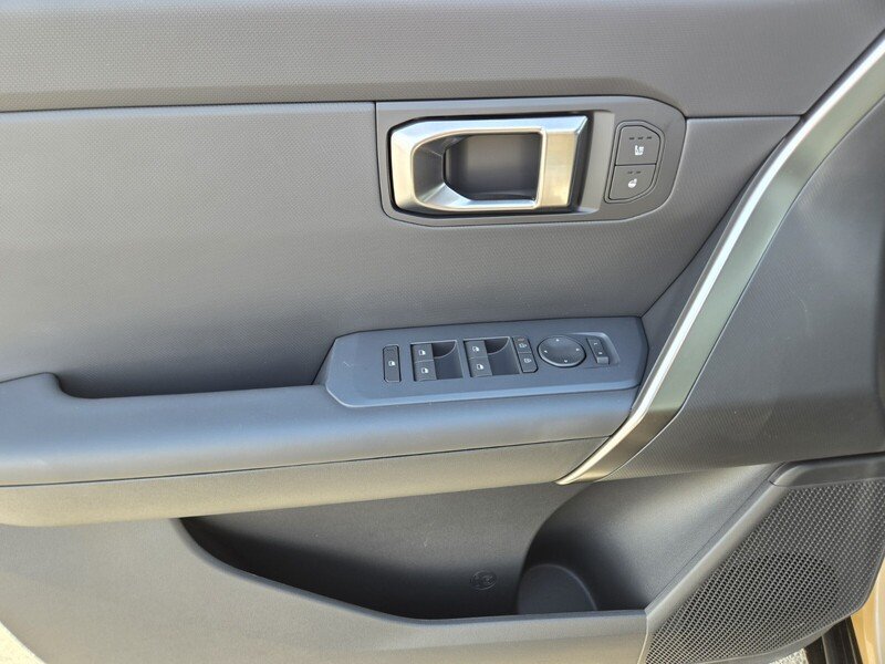 New 2027 Terrain Brown Kia X-Line S image 9