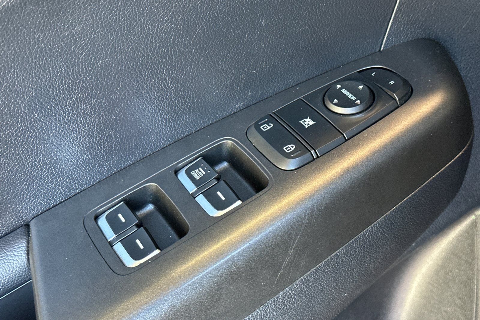 Used 2022 Blue Kia LX image 12