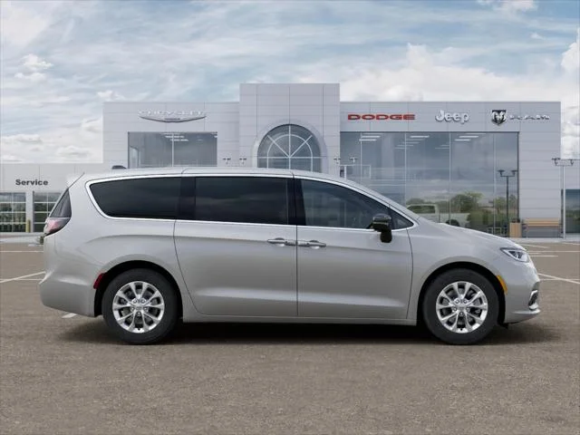 New 2026 Silver Mist Clear-Coat Exterior Paint Chrysler Select image 47
