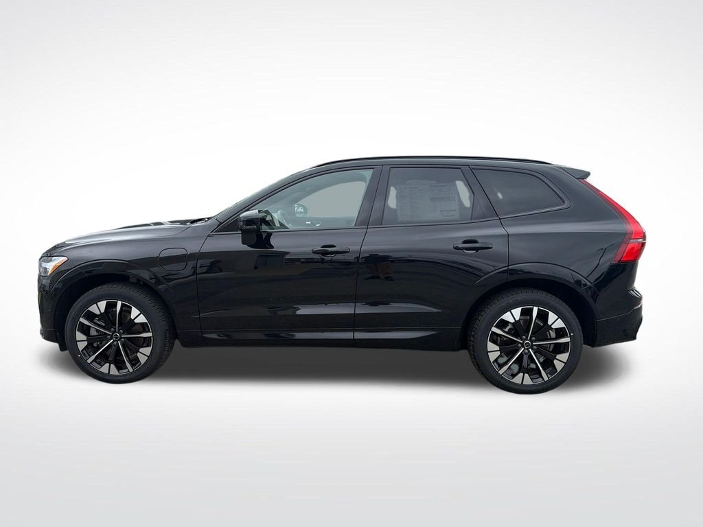 New 2026 Black Volvo T8 Plus image 8