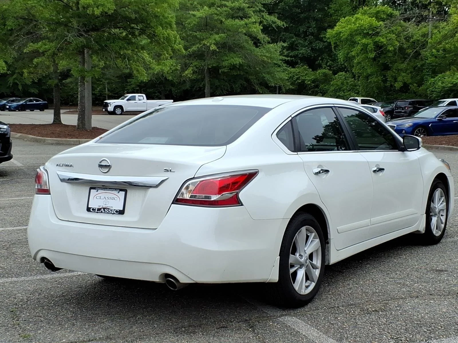 Used 2015 Pearl White Nissan 2.5 SL image 8