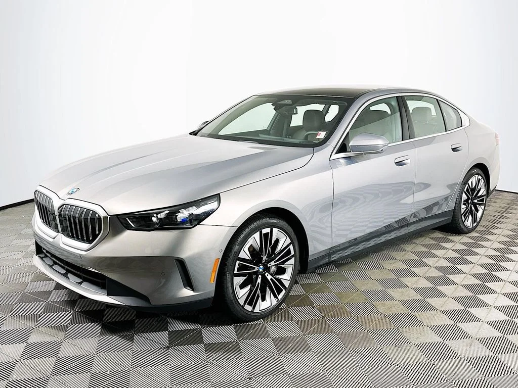 2026 BMW 5 Series 540i xDrive Sedan's photo