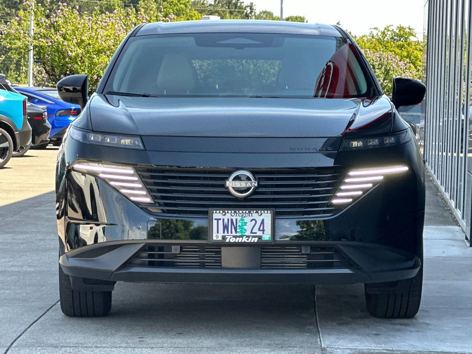Used 2025 Super Black Nissan SV image 8