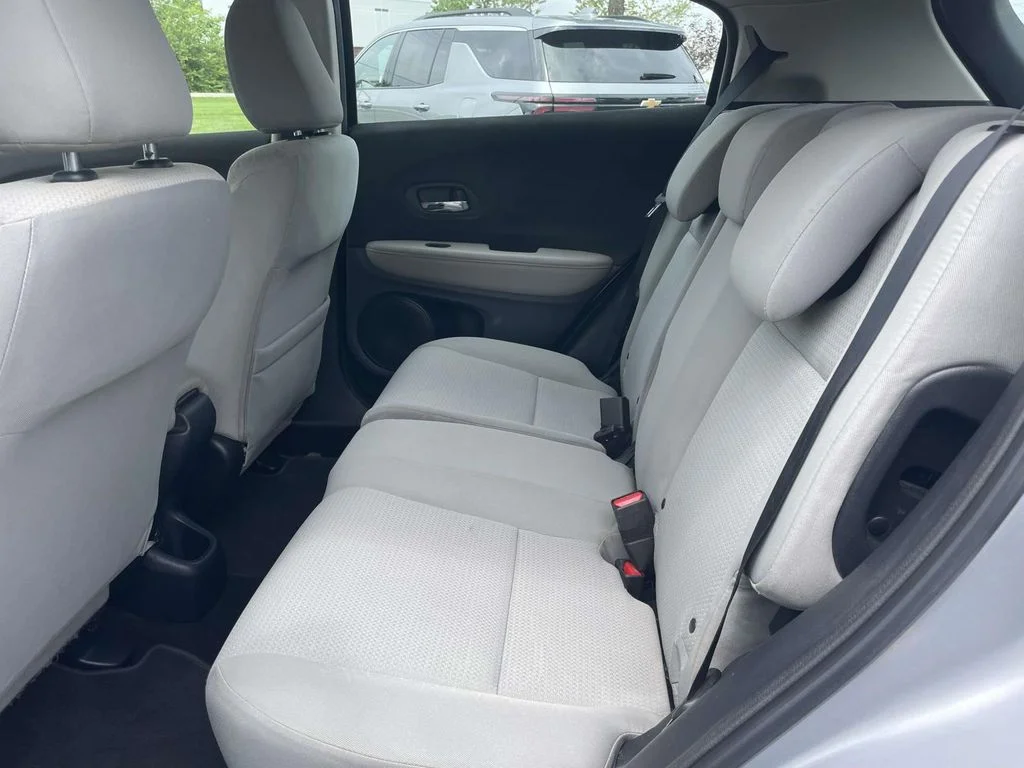 Used 2021 Lunar Silver Metallic Honda LX image 10