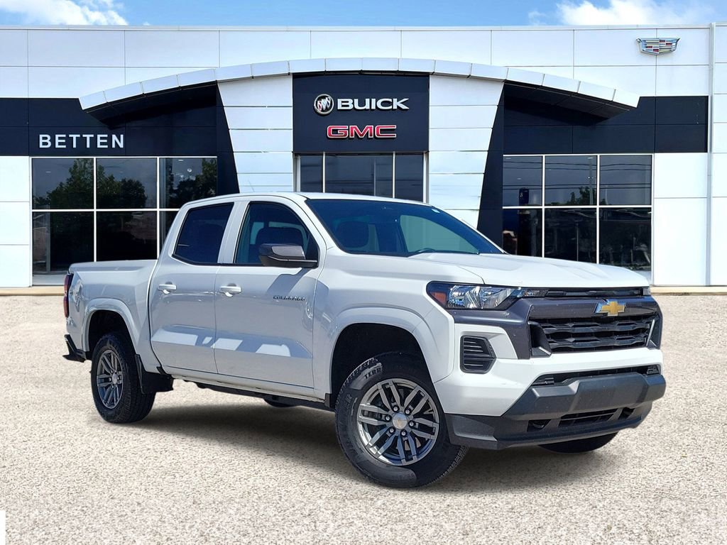 Used 2025 Summit White Chevrolet WT/LT image 1
