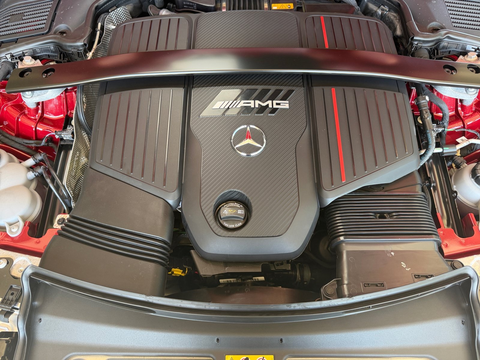New 2027 MANUFAKTUR Patagonia Red Metallic Mercedes-Benz AMG® CLE 53 4MATIC+ Coupe image 20