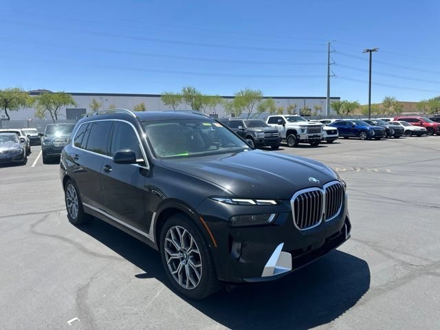 Used 2023 Black BMW xDrive40i image 3