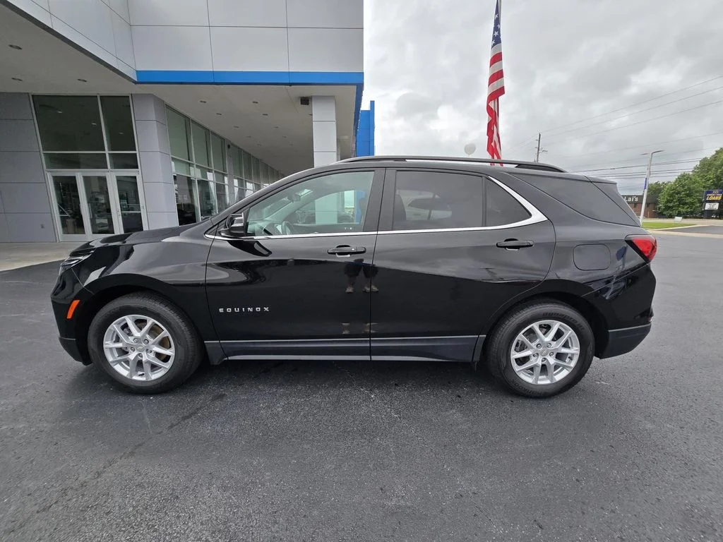 Used 2024 Mosaic Black Metallic Chevrolet LT image 4