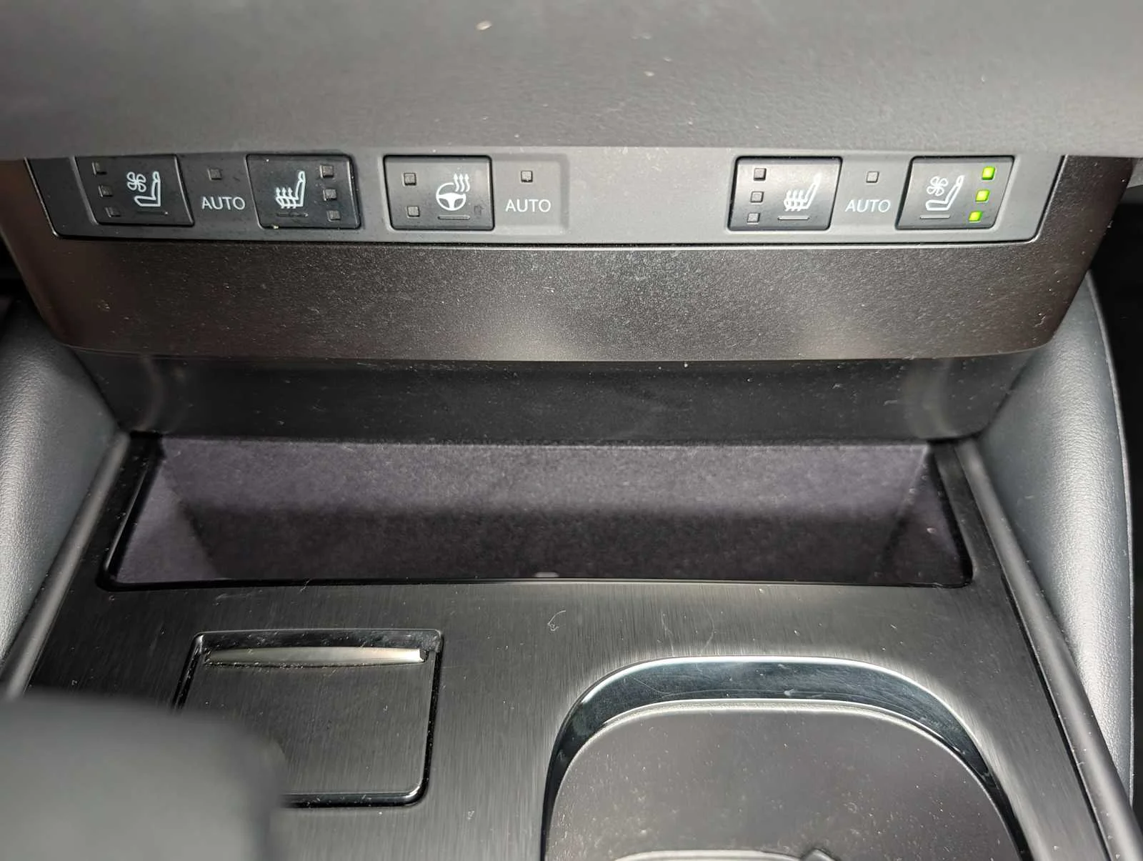 Used 2023 Iridium Lexus  image 30