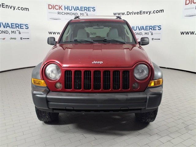 Used 2007 Jeep Liberty Sport with VIN 1J4GL48K27W704964 for sale in Richmond, MI