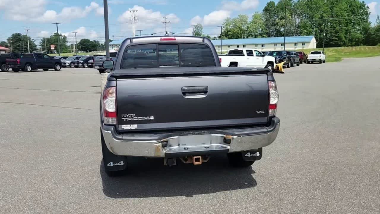 Used 2015 Magnetic Gray Metallic Toyota  image 7
