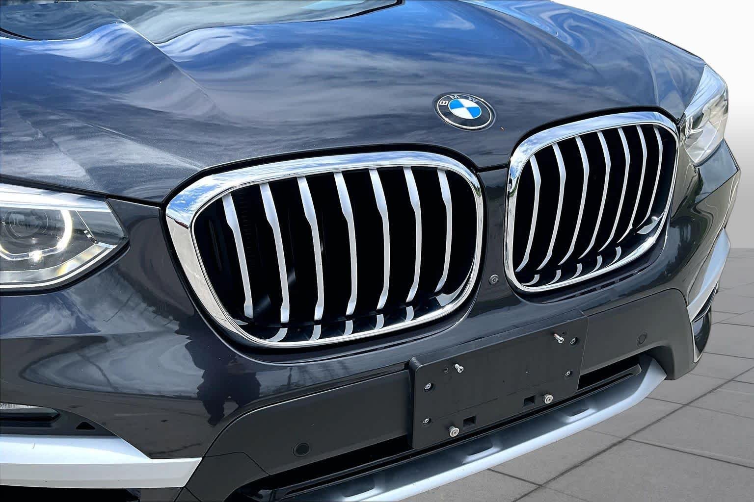 Used 2021 Dark Graphite Metallic BMW xDrive30i image 29