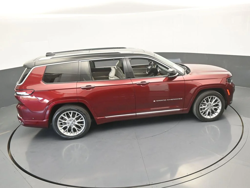 Used 2023 Velvet Red Pearlcoat Jeep Summit image 61