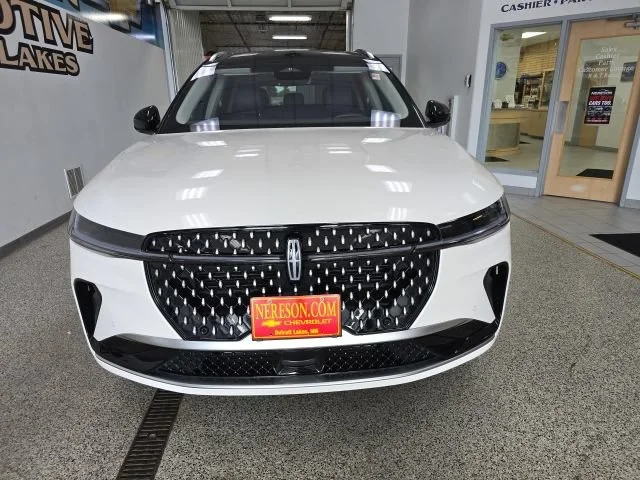 Used 2025 Lincoln Nautilus Reserve with VIN 5LMPJ8KA0SJ943172 for sale in Detroit Lakes, Minnesota