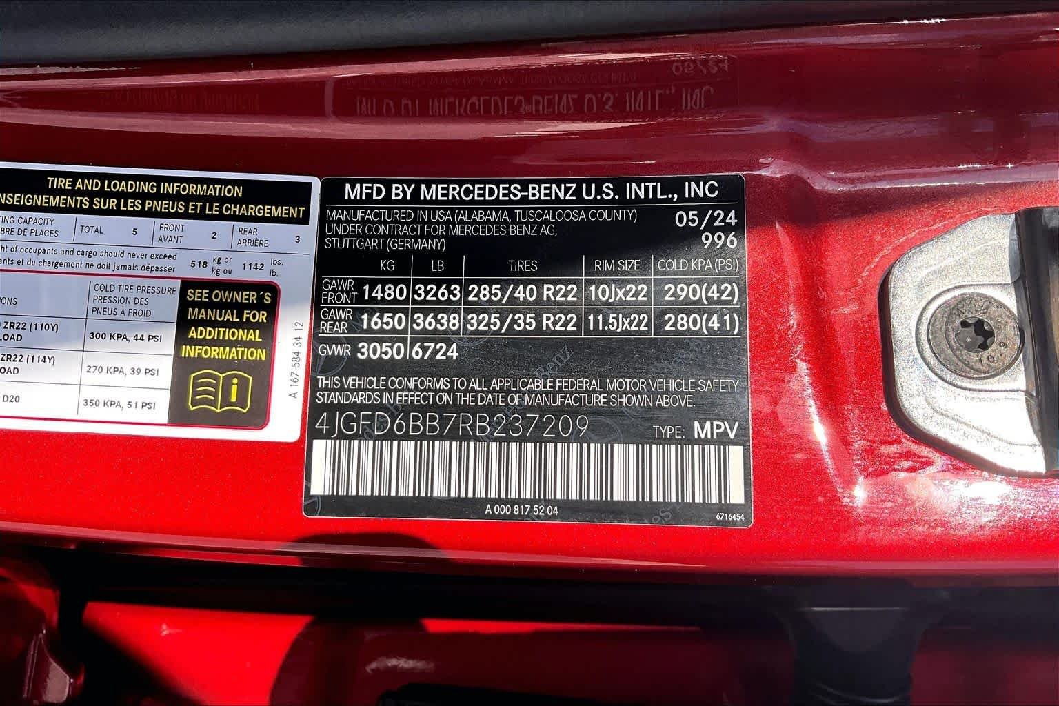 Used 2024 MANUFAKTUR Cardinal Red Metallic Mercedes-Benz AMG® GLE 53 image 32