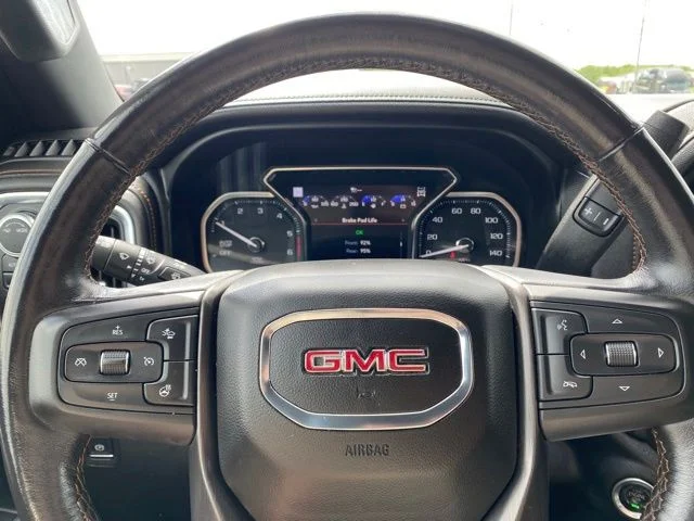 Used 2021 White GMC AT4 image 18