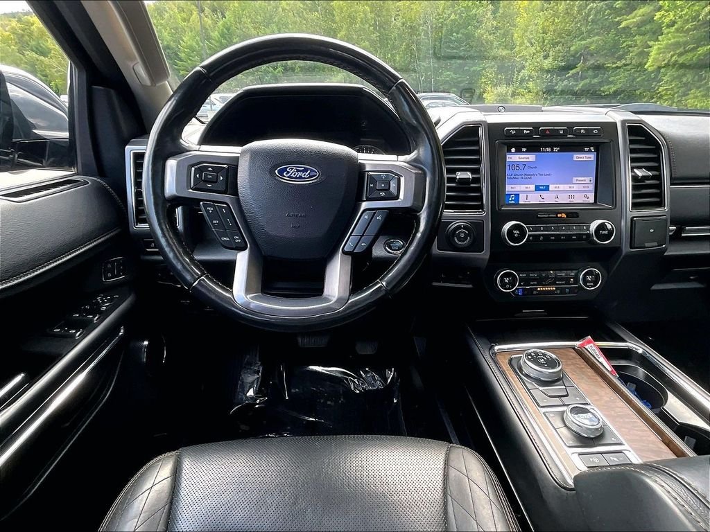 Used 2019 Black Metallic Ford Platinum image 18
