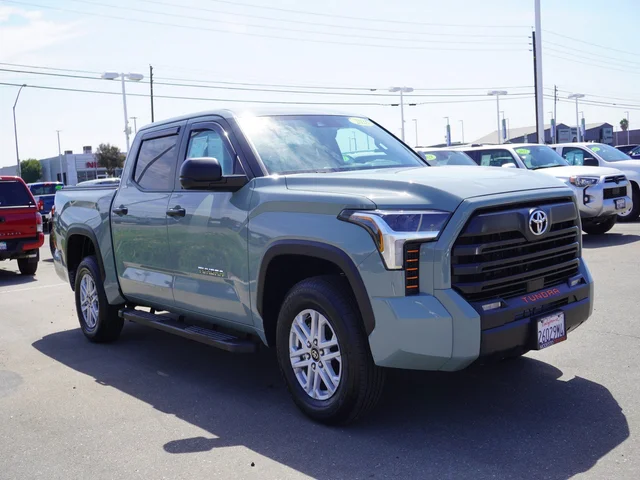 2026 Toyota Tundra 4WD SR5