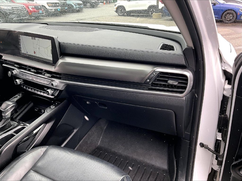 Used 2023 Glacial White Pearl Kia S image 12