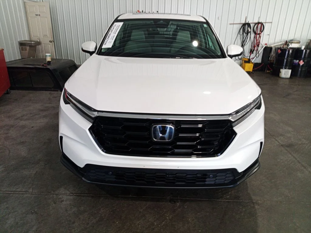 Used 2025 White Honda EX-L image 8