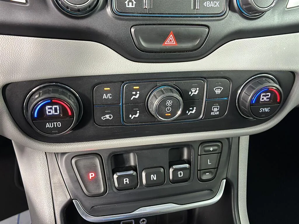 Used 2019 Quicksilver Metallic GMC SLT image 30