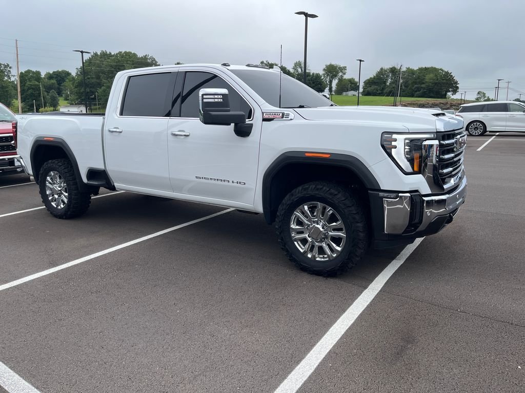 Used 2025 White GMC SLT image 6