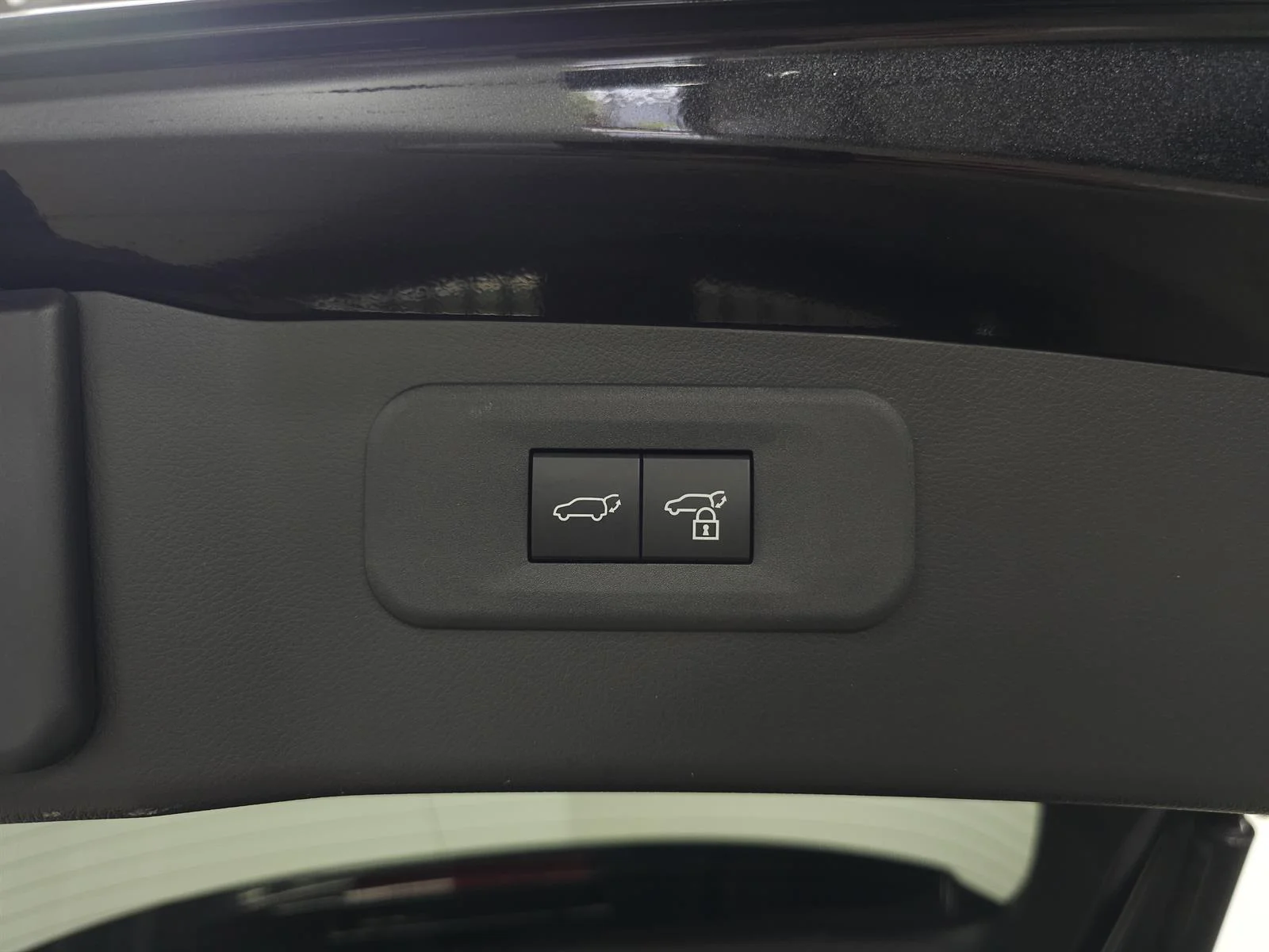 Certified Used 2026 Caviar Lexus PREMIUM image 9