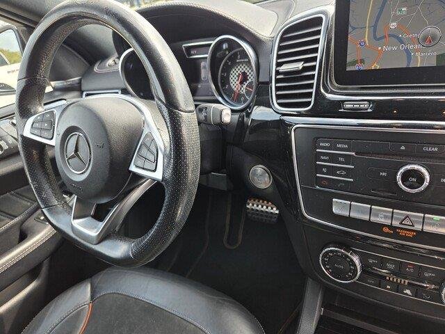 Used 2019 designo Diamond White Metallic Mercedes-Benz AMG® GLE 43 image 35