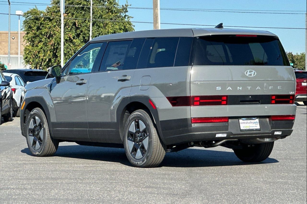New 2026 Hampton Gray Hyundai SE image 6