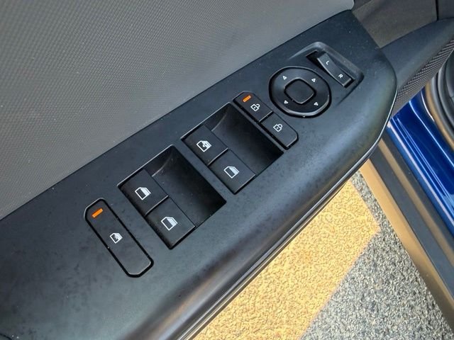 Used 2025 Blue Kia LXS image 15