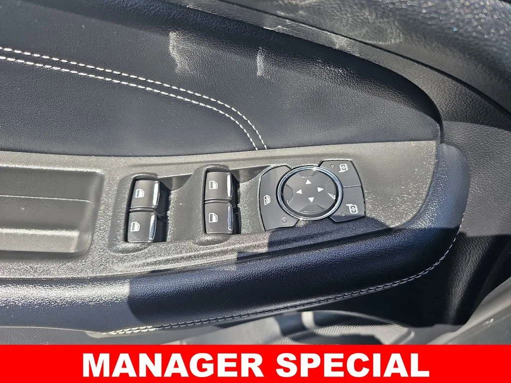 Used 2022 Silver Ford Titanium image 28