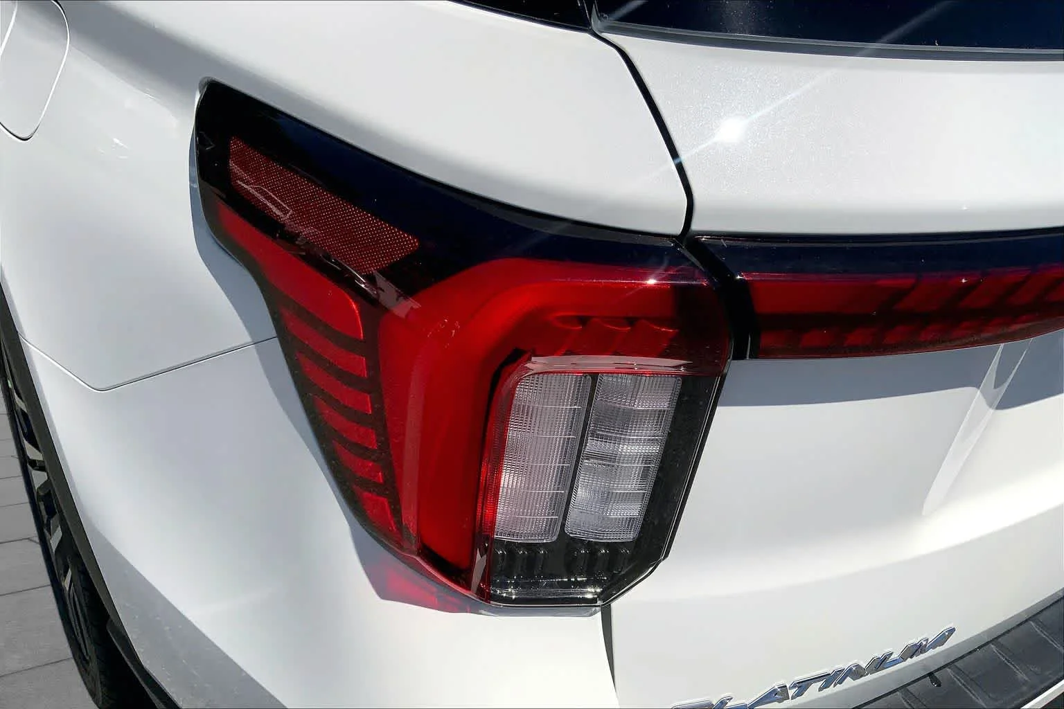 New 2026 Star White Metallic Tri-Coat Ford Platinum™ image 5