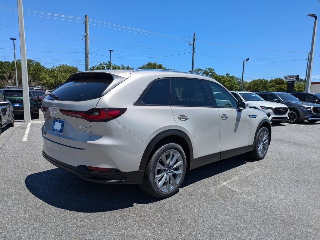 New 2026 Platinum Quartz Metallic Mazda 3.3 Turbo Preferred AWD image 4