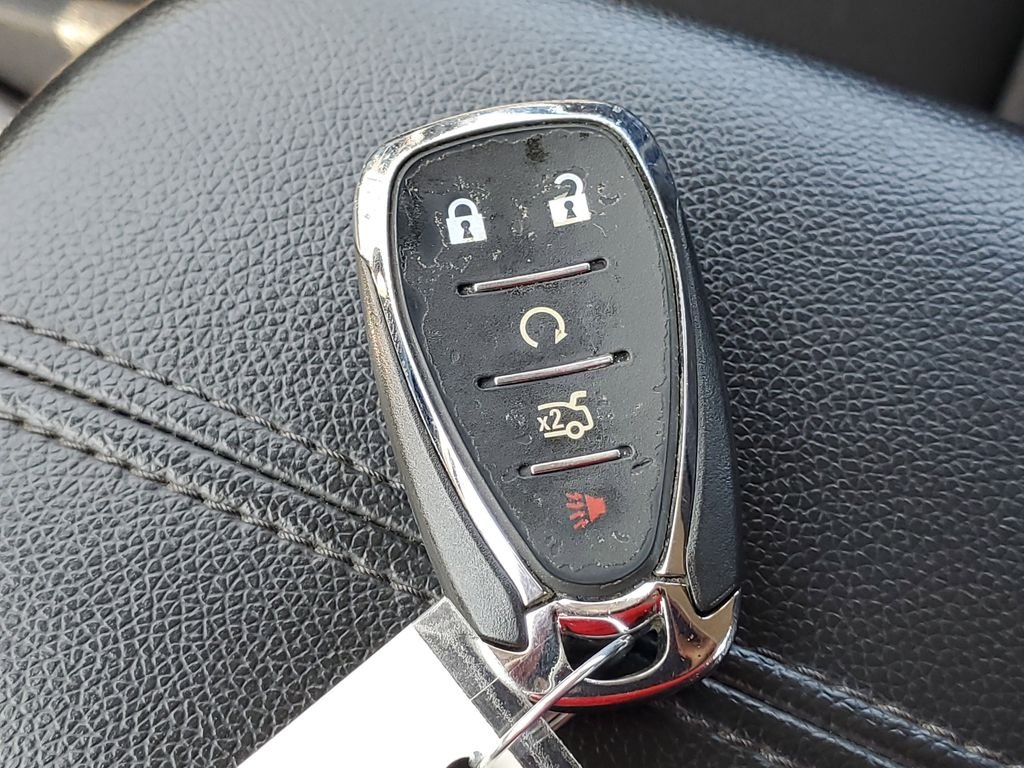 Used 2022 Mineral Gray Metallic Chevrolet LT image 28