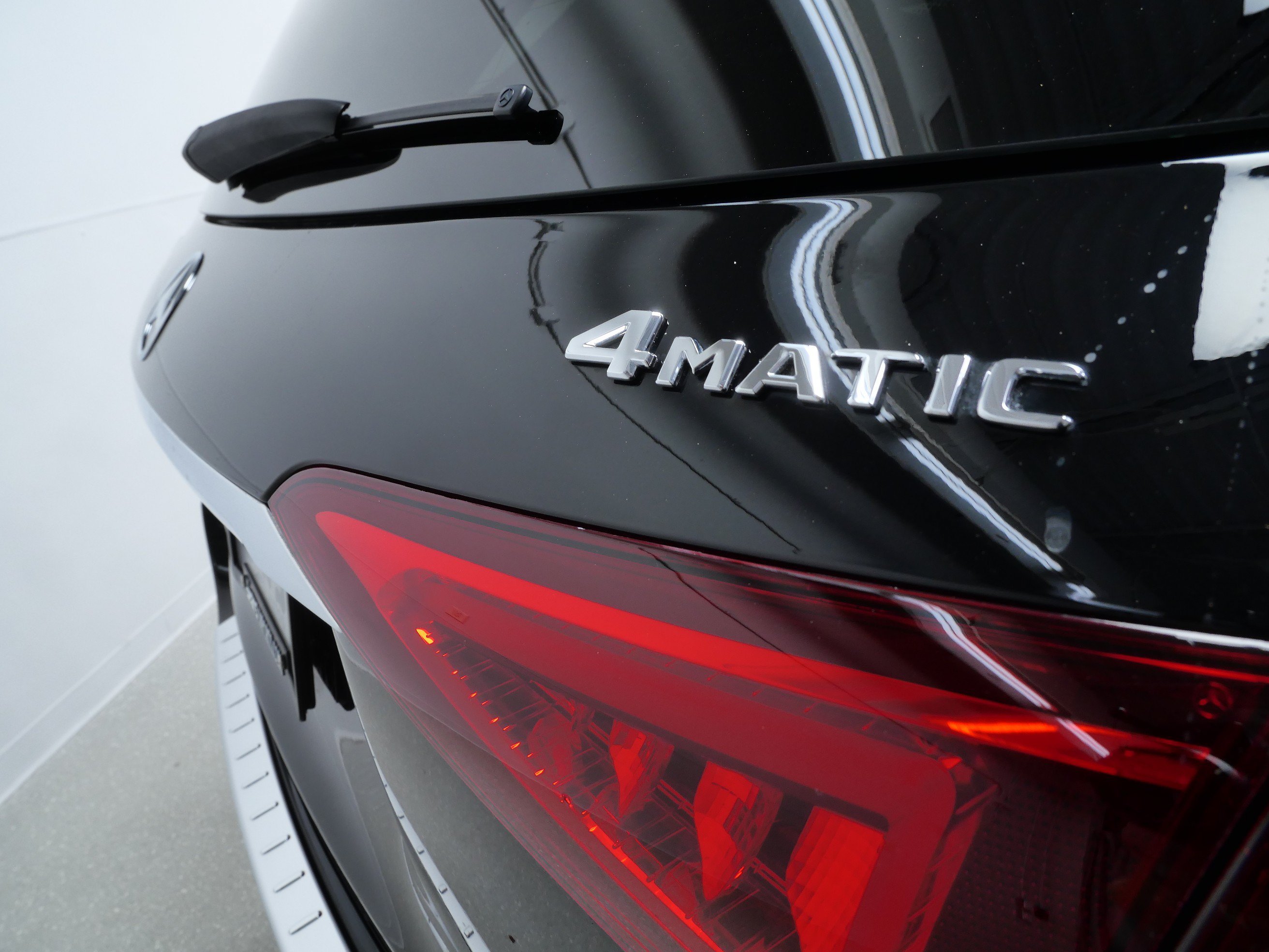 Used 2023 Black Mercedes-Benz GLE 450 image 6