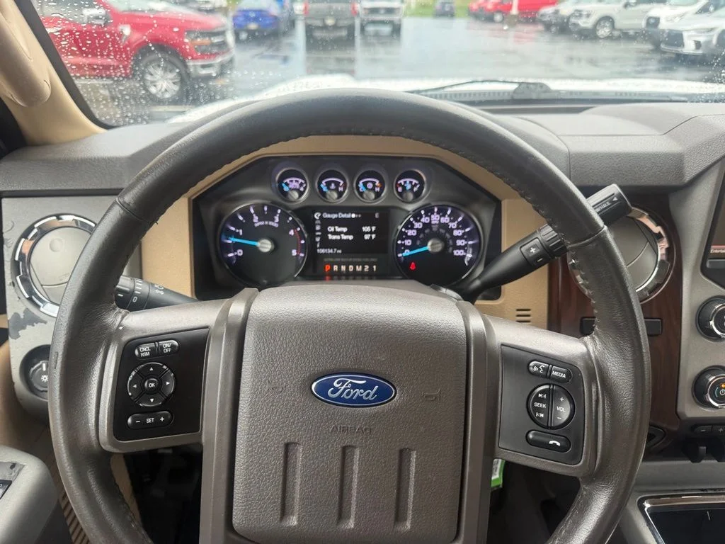 Used 2016 Oxford White Ford Lariat image 28
