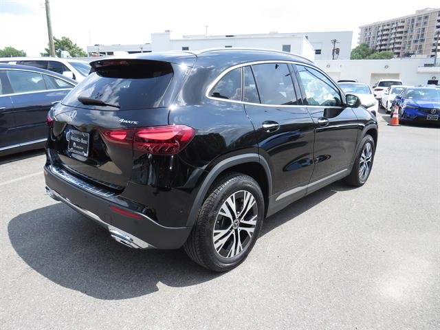 Used 2026 Night Black Mercedes-Benz GLA 250 4MATIC® image 4