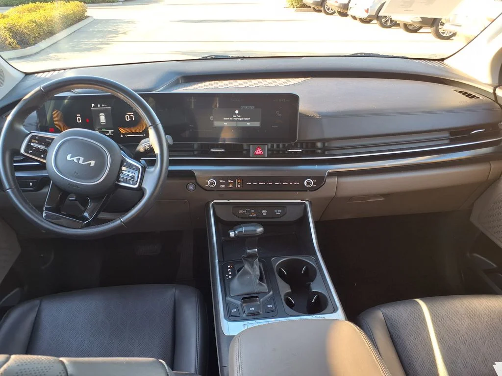 Used 2025 Gray Kia LXS image 26