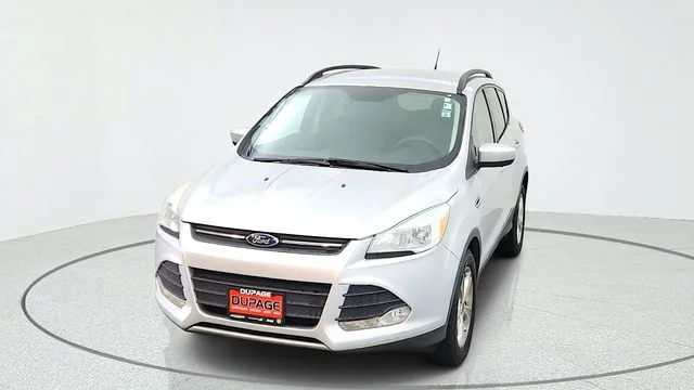 Used 2016 Silver Ford SE image 3