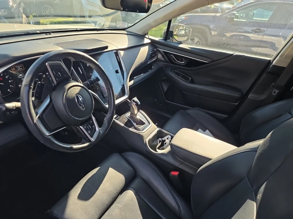 Used 2022 White Subaru Limited image 6