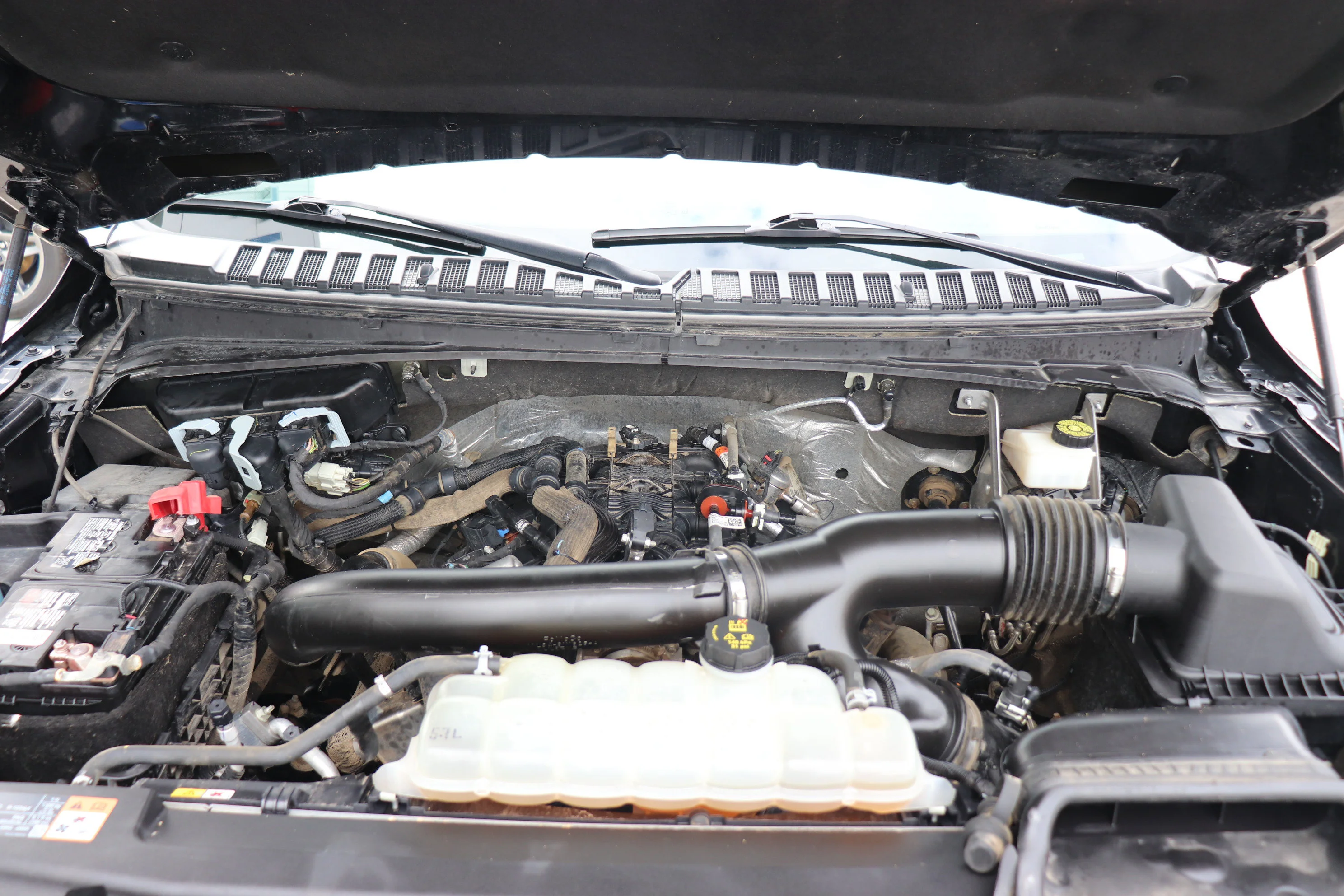 Used 2024  Ford Limited Max 4x4 image 6
