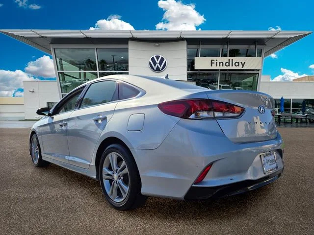Used 2018 Silver Hyundai Limited image 4