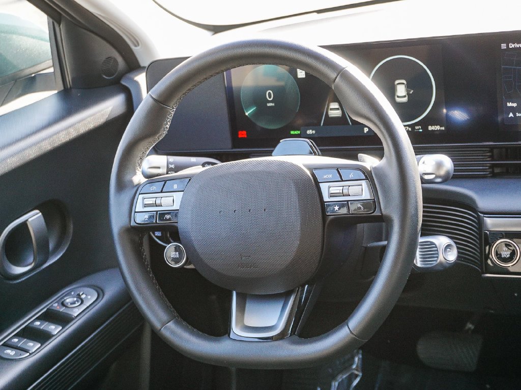 Used 2026 Green Hyundai SE Standard Range image 17