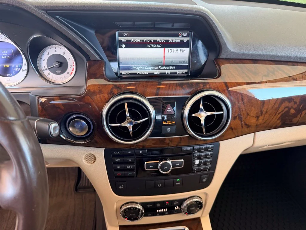 Used 2013 Silver Mercedes-Benz GLK 350 image 18