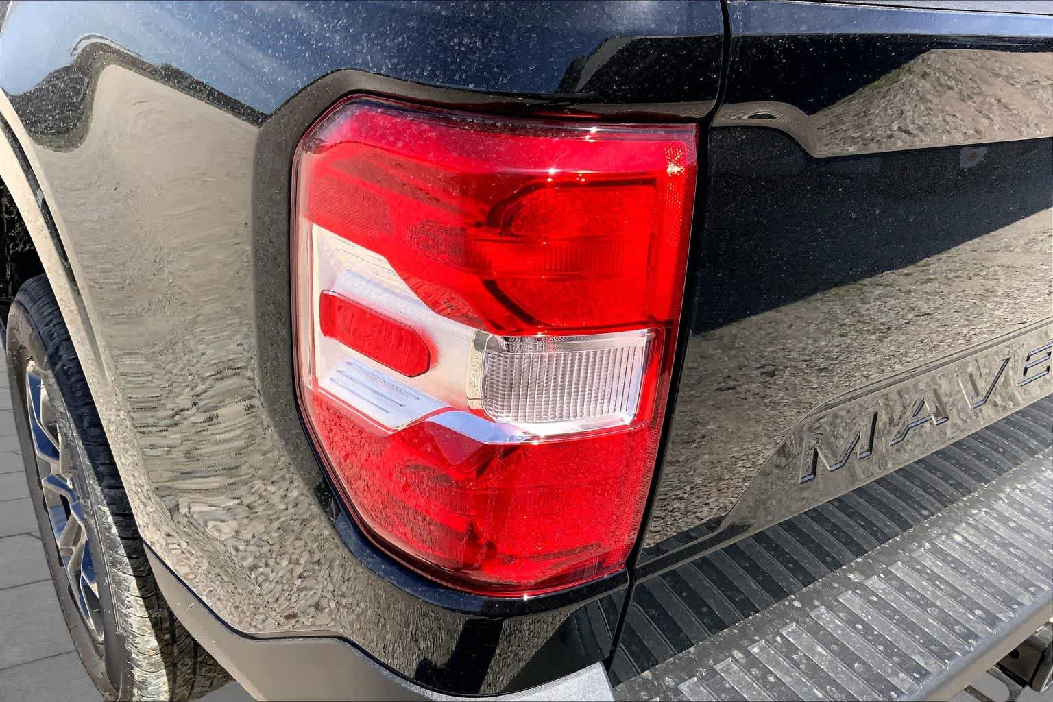 New 2026 Shadow Black Ford XLT image 10