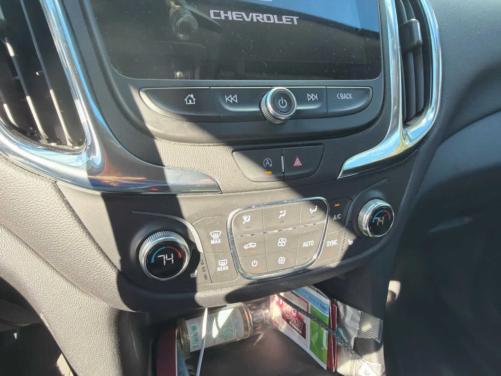 Used 2024 Summit White Chevrolet LT image 6
