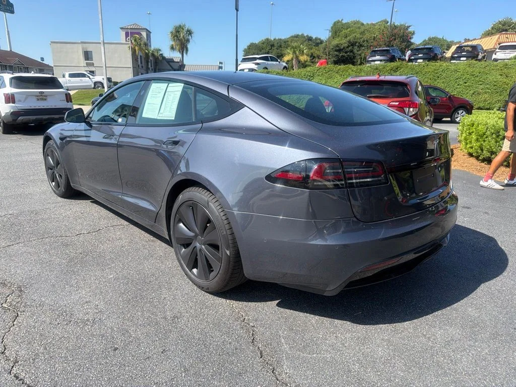 Used 2023 Gray Tesla  image 7